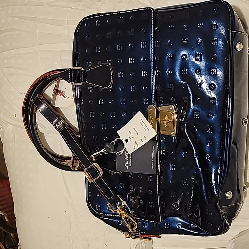 Arcadia Patent Leather Handbag Oceana